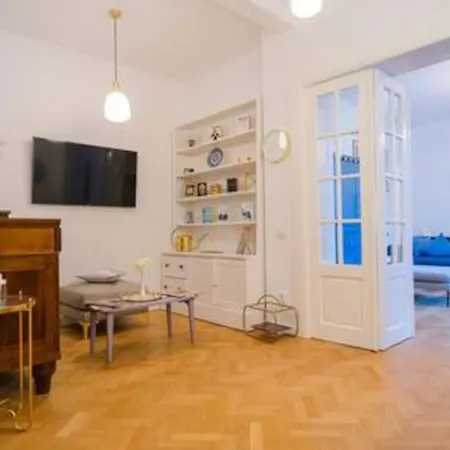 Matilda Apartment
